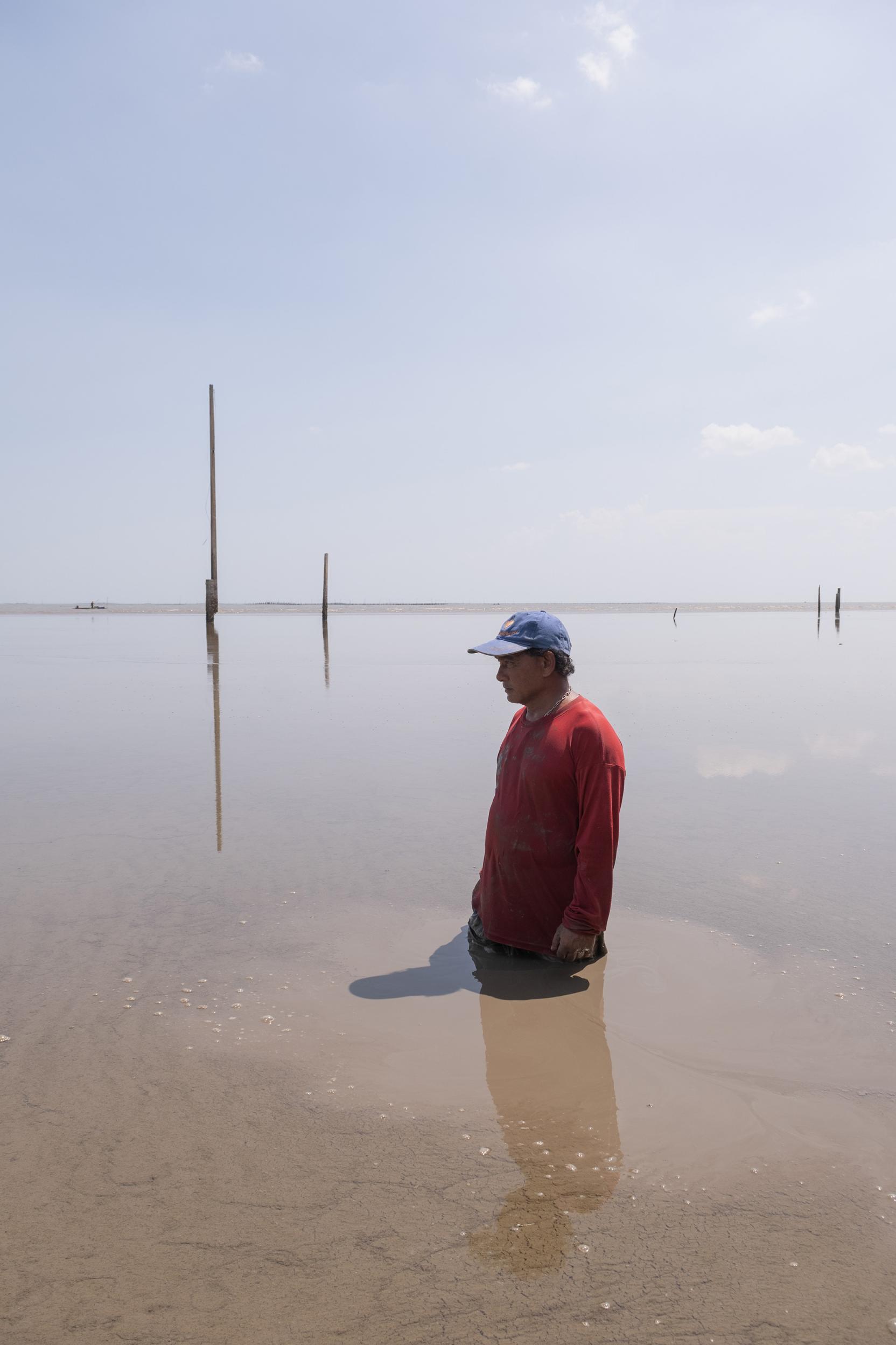 Photo by Satita Taratis, Parallel World (2023) – Thailand