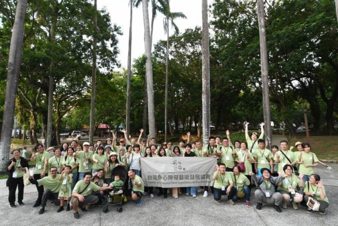 The association organizes art trips, guiding artists to experience and expand their creative horizons (Photo by Chen Heng-Fang)